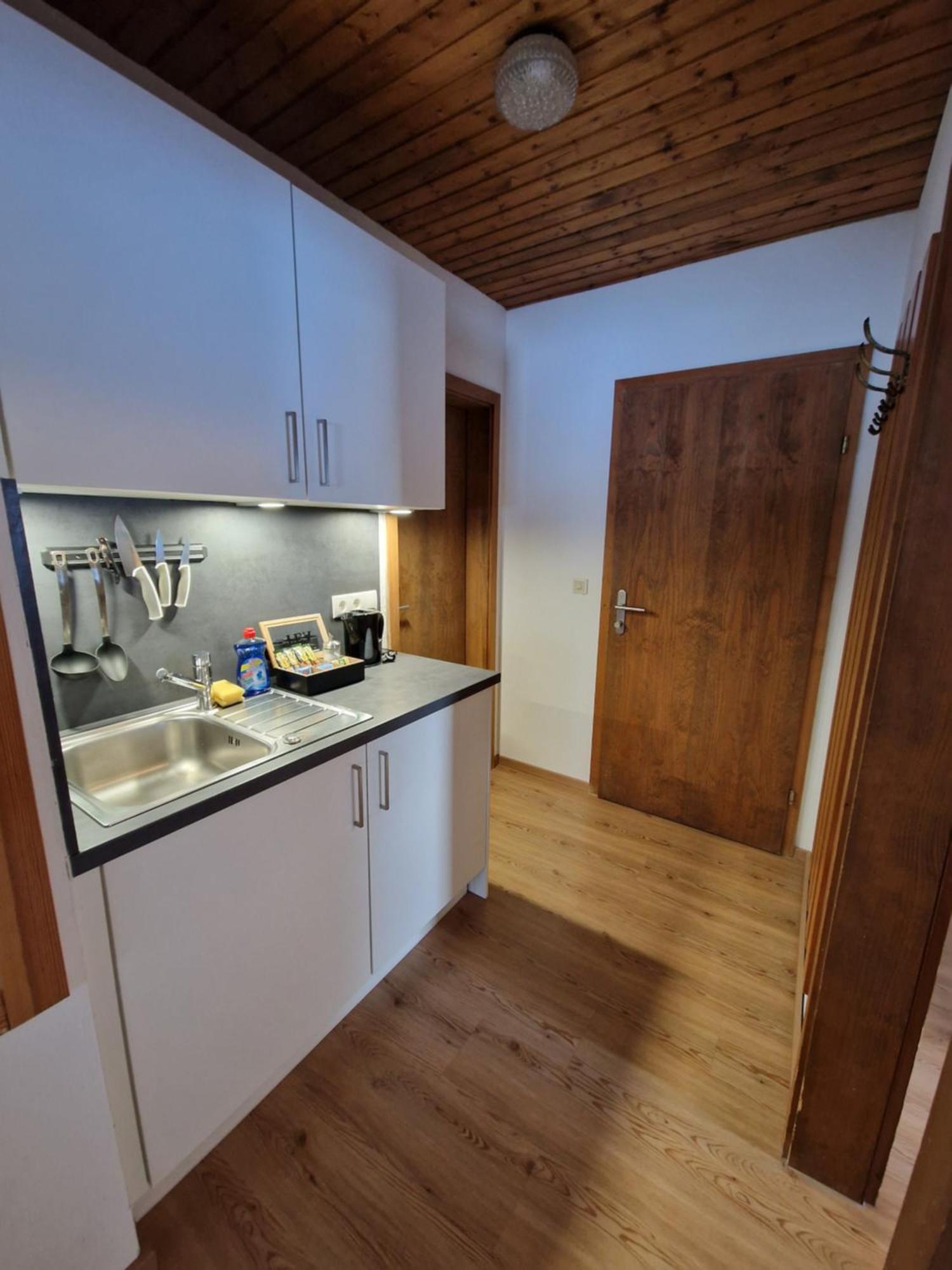Garni Baerenwirt Acomodação com café da manhã Leutasch Exterior foto