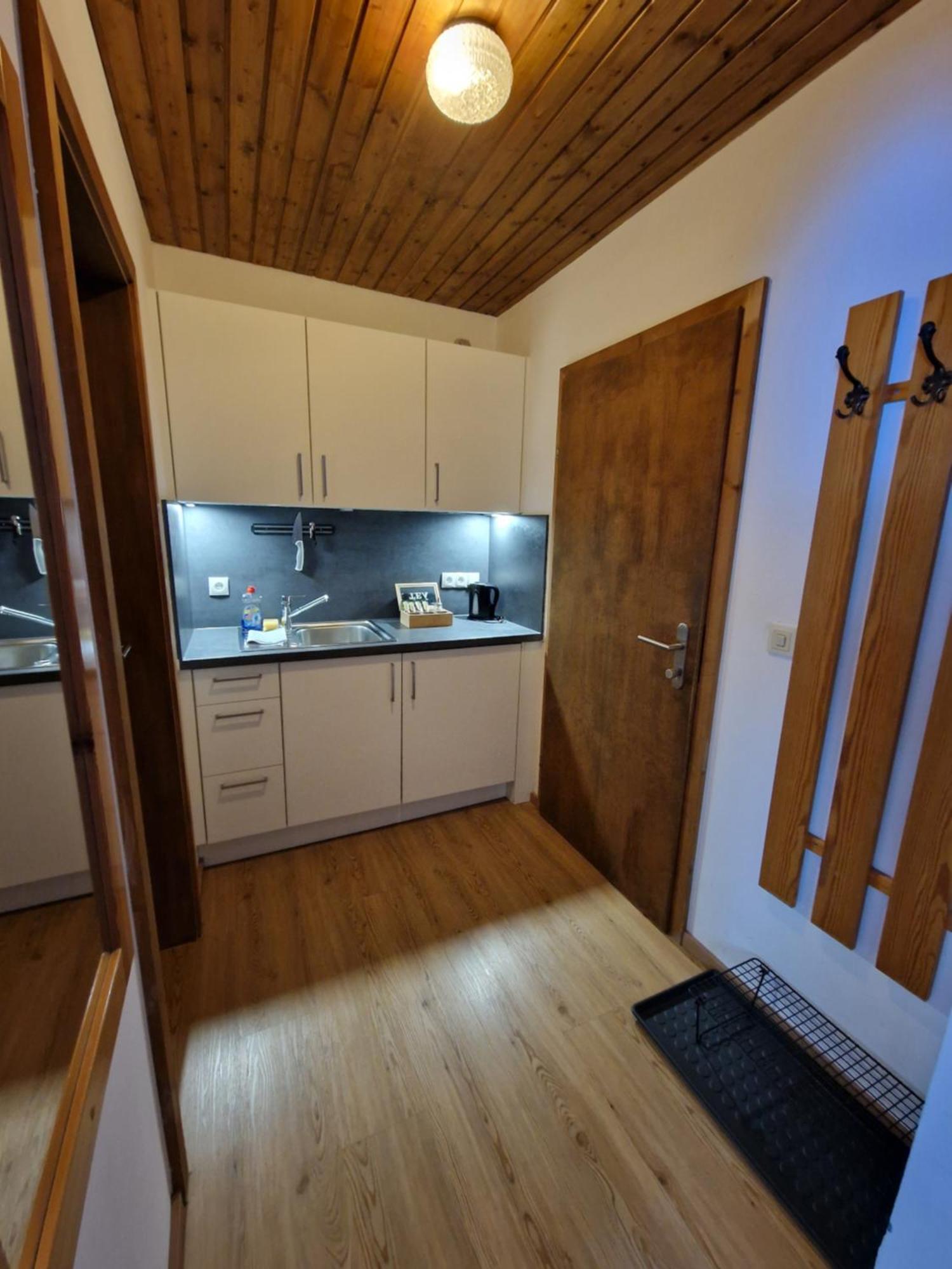 Garni Baerenwirt Acomodação com café da manhã Leutasch Exterior foto